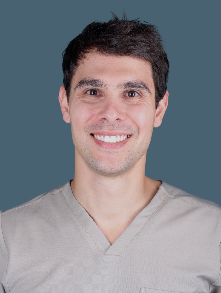 dr-alexandre-valls-pole-158 Accueil Dentistes à Pernes-les-Fontaines | Pôle 158